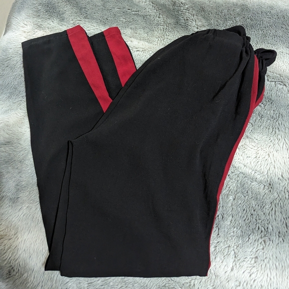 Black pants - Picture 3 of 3